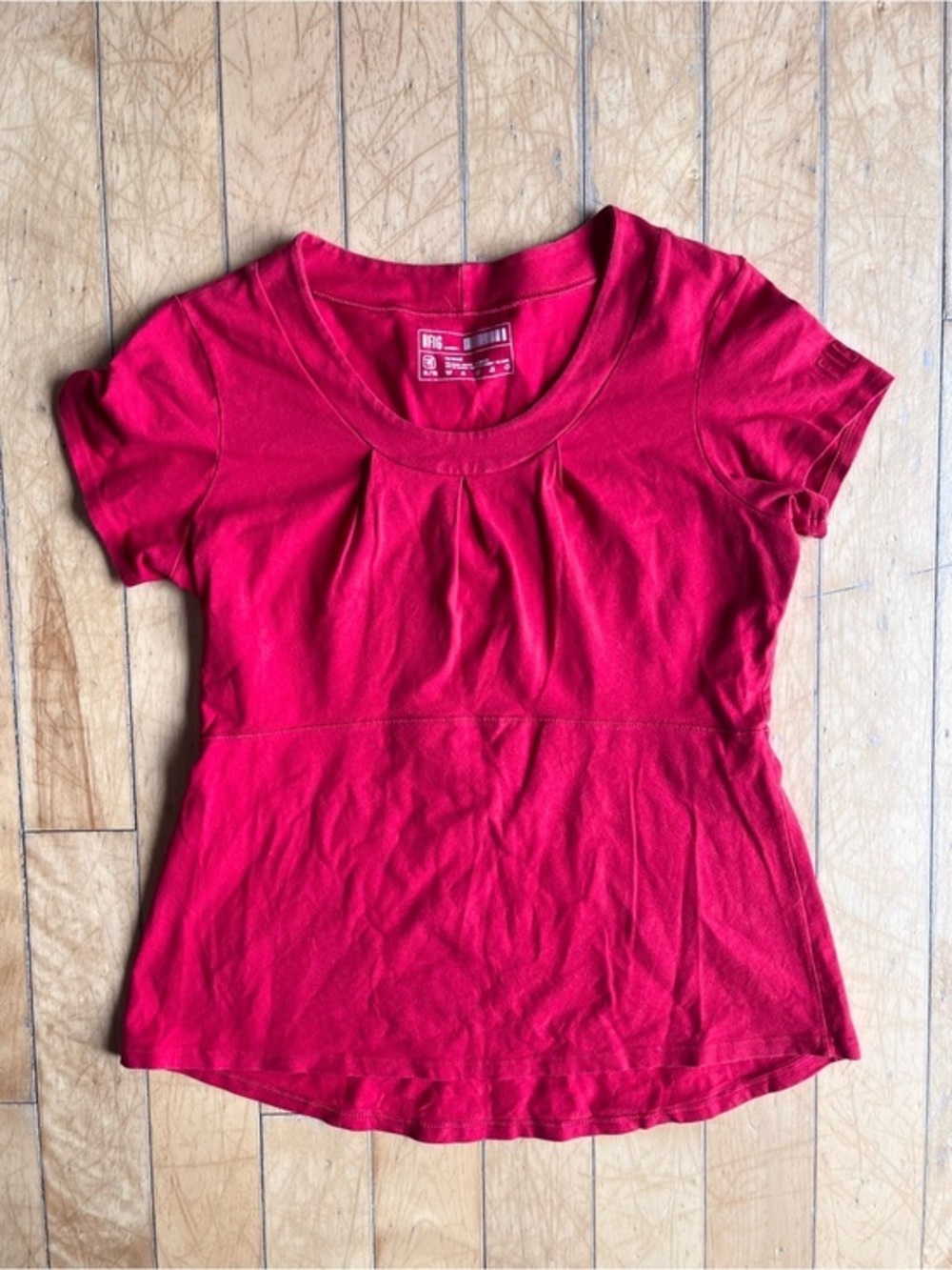 FIG Clothing Red Pleated Scoop Neck Short Sleeve Top Size XL